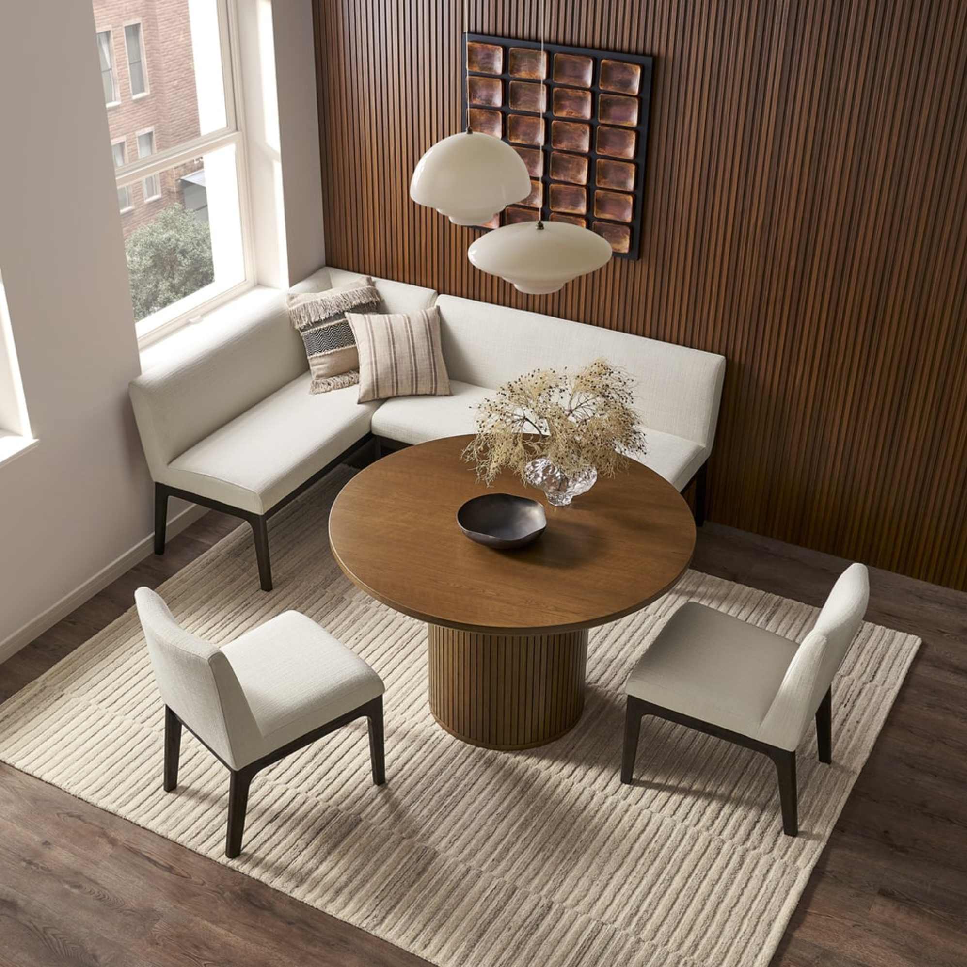 Tips for Choosing the Perfect Dining Set for Small Spaces | Castlery US